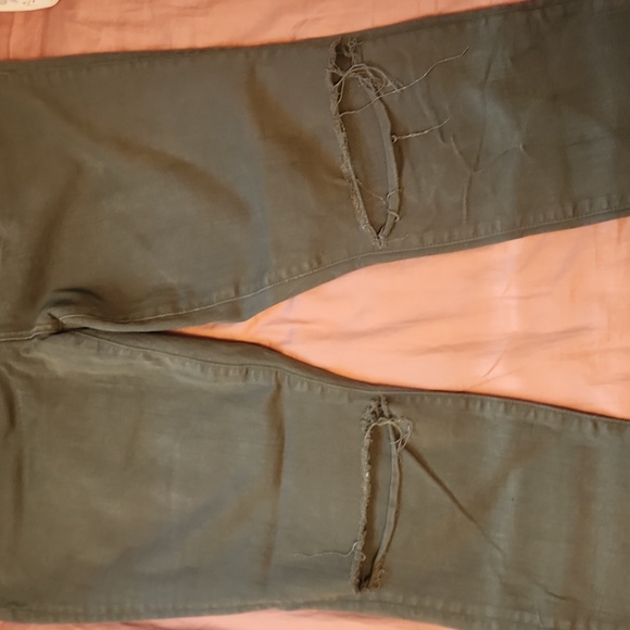 Universal thread green distressed jeans - Picture 4 of 5
